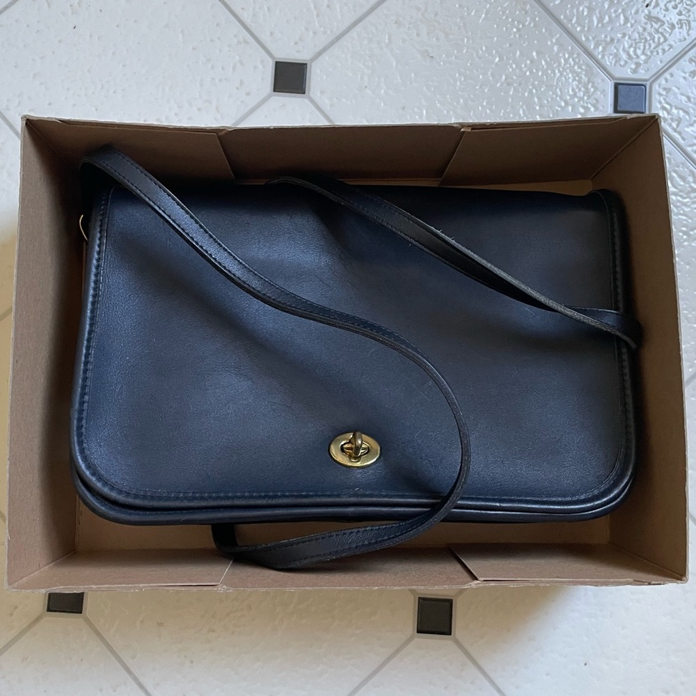 Vintage 1980s Coach 9635 Navy Convertible Clutch